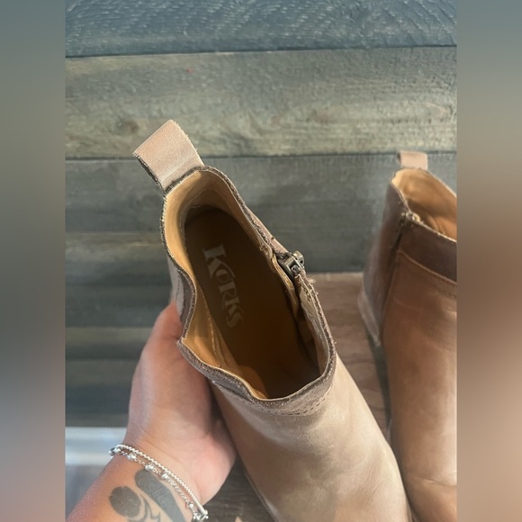 Korks Leather and Suede Zipper Booties Nude Tan Size 6.5 - Picture 12 of 14